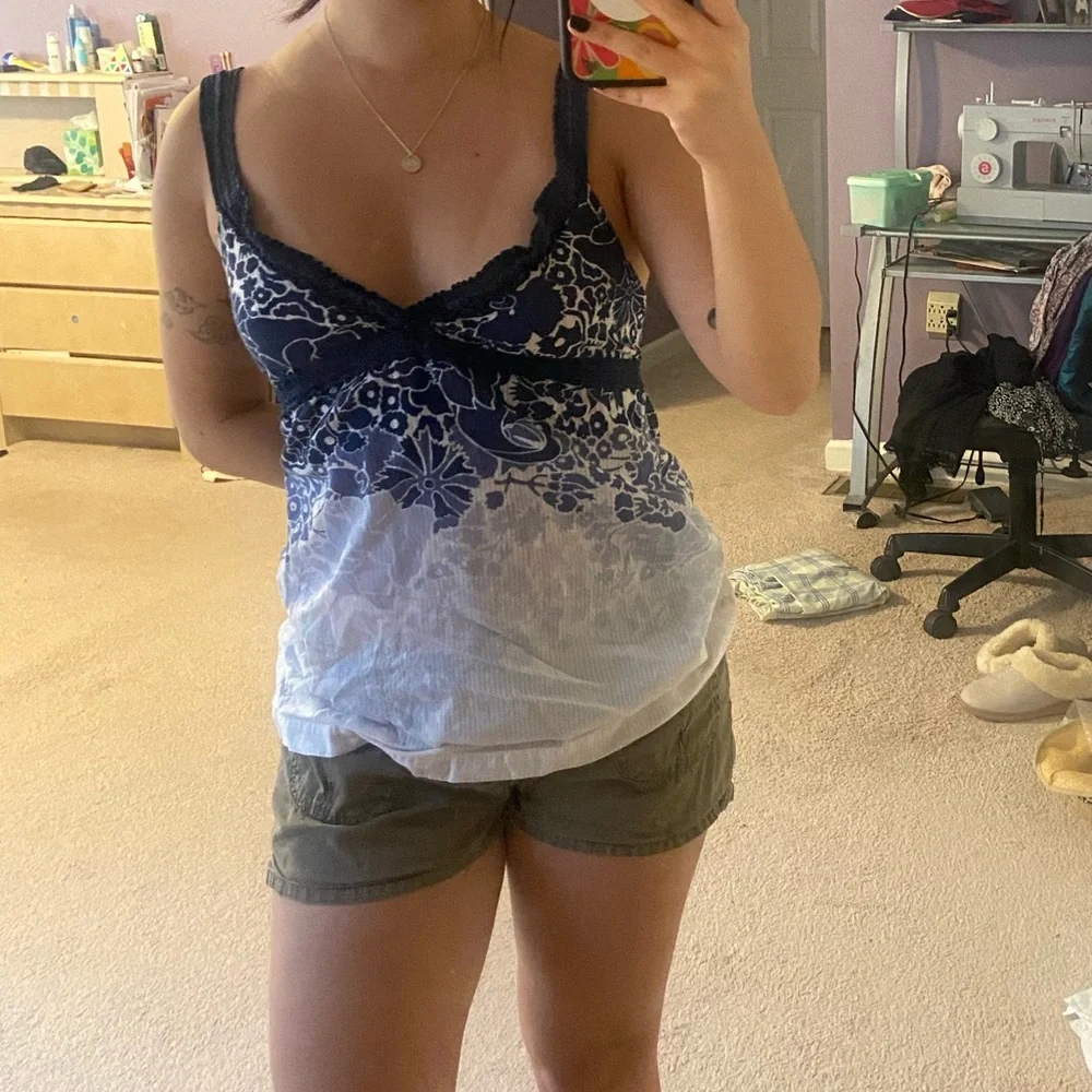 Abercrombie tank top - Picture 1 of 5